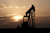 Thị trường dầu thô - Khi rủi ro suy thoái lấn át lo ngại nguồn cung
