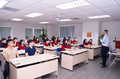 Office Tour MXV: Cơ hội khám phá nghề nghiệp đầy tiềm năng cho sinh viên Đại học Ngoại Thương