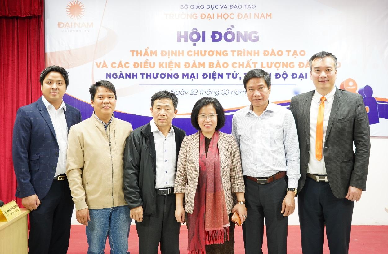 Sở Giao dịch Hàng hóa Việt Nam tham gia Hội đồng thẩm định chương trình đào tạo cử nhân ngành Thương mại điện tử tại Đại học Đại Nam